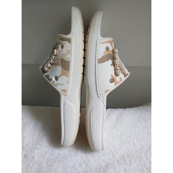 Crocs Iconic Comfort Women's Camo With Jibbitz Charms Slides Sandals W6/M4 - Picture 9 of 12